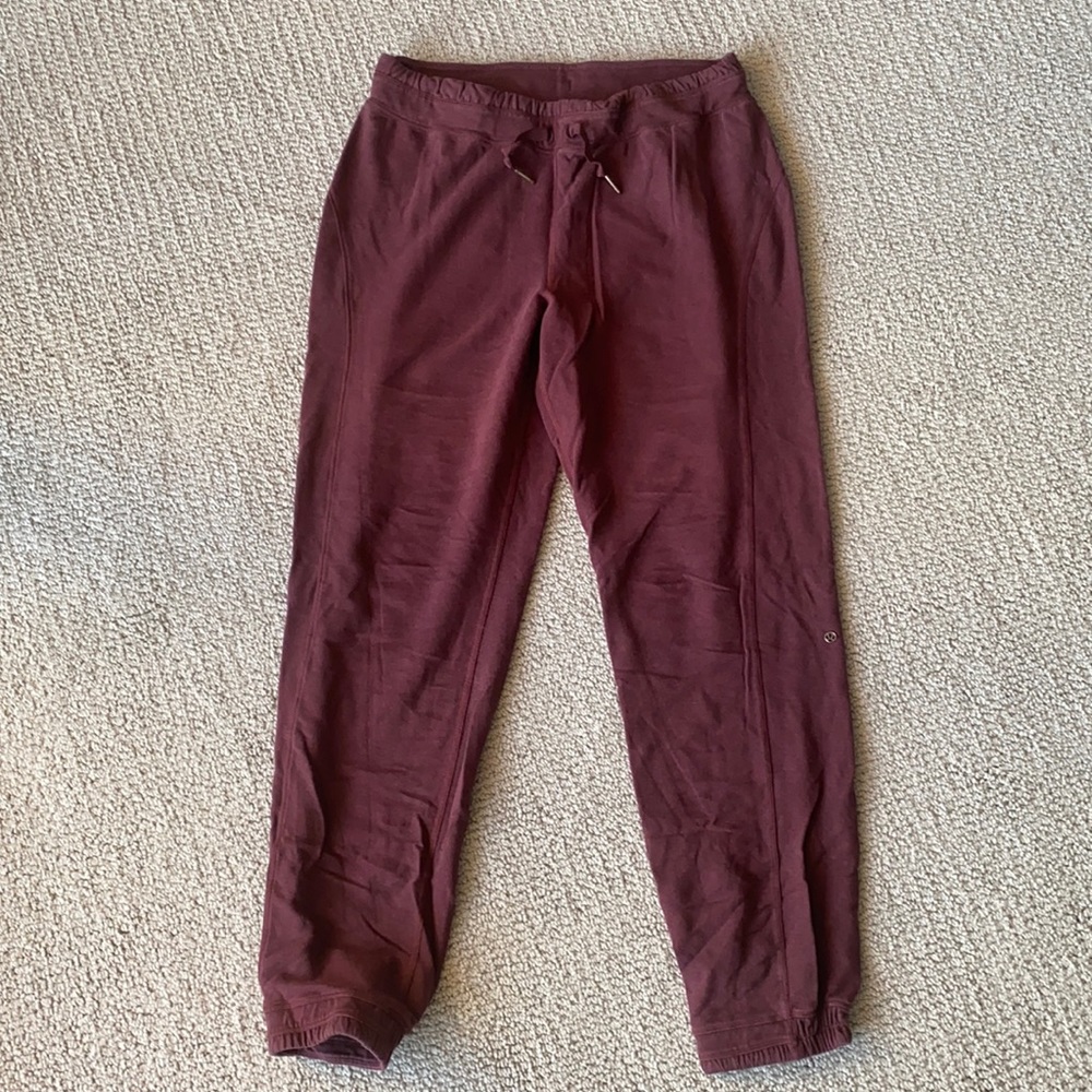 LULULEMON BURGUNDY SUPER SOFT JOGGERS | PANTS💖